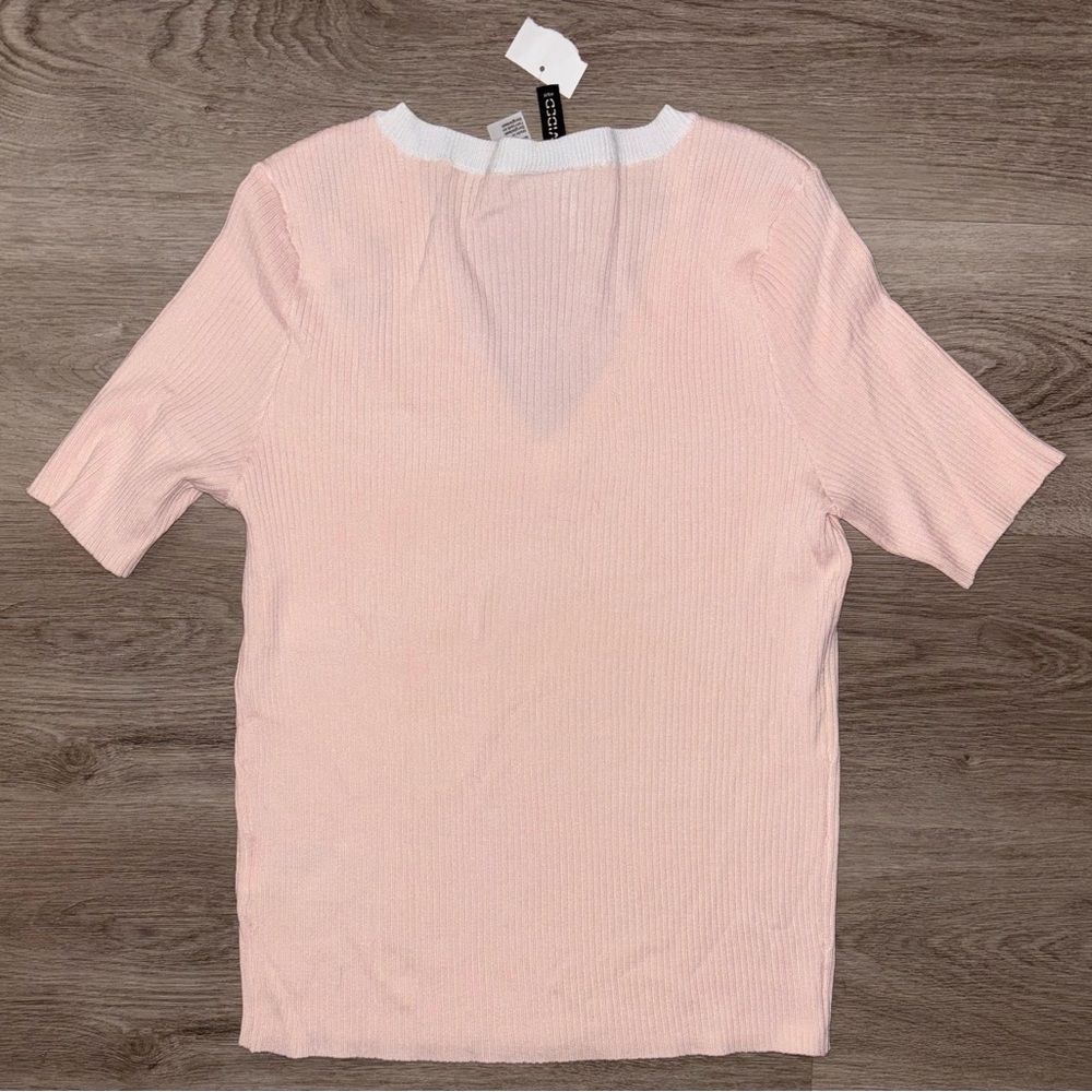 H&M Light Pink V-Neck Ribbed Tee - Picture 3 of 3